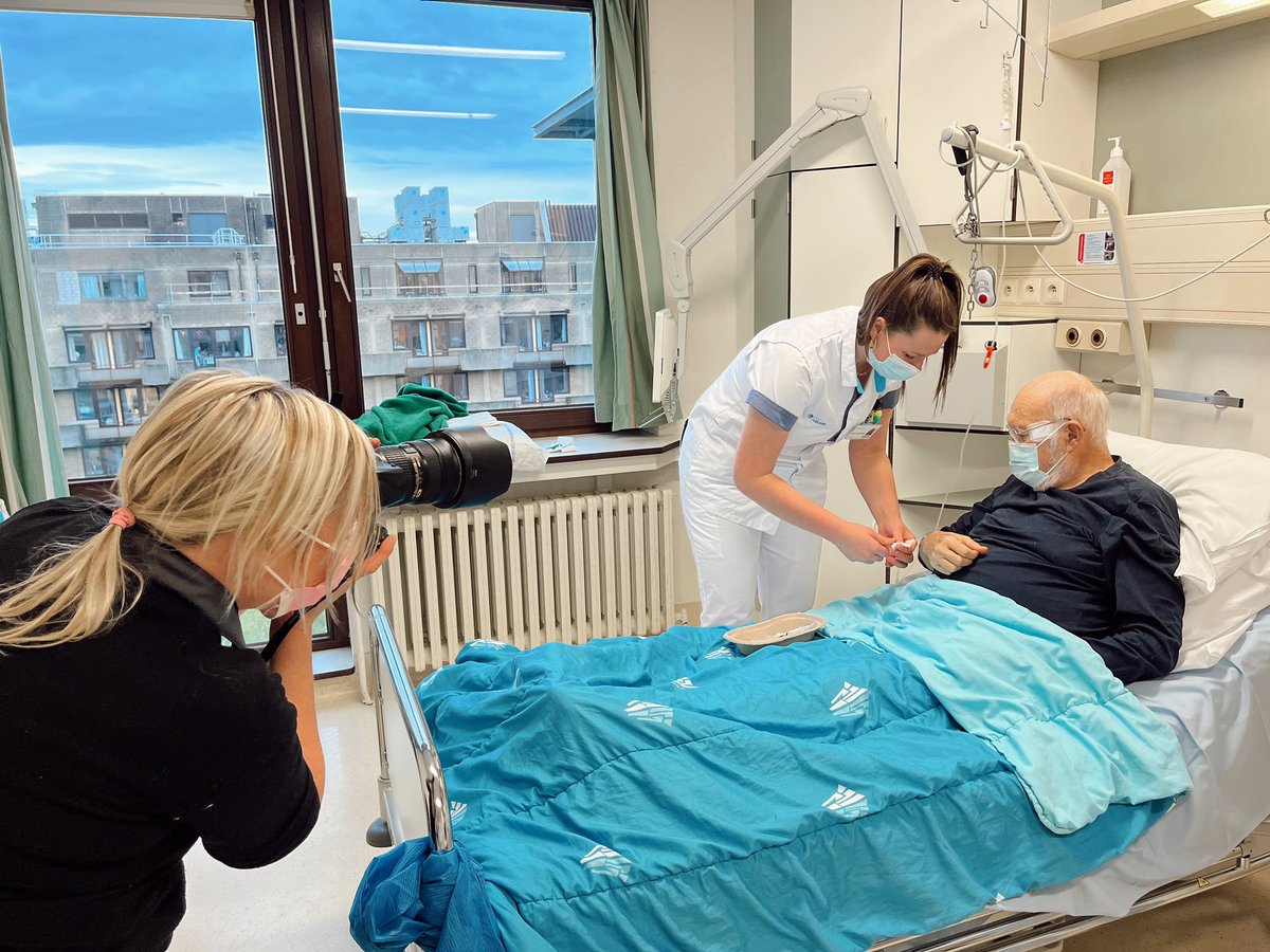 Laure (@laurevanh13) on Twitter photo Kwaliteitszorg is eveneens patiënten goed informeren. Dit doen we in UZ Leuven aan de hand van informatiebrochures. Wij zorgden alvast voor mooi beeldmateriaal 😉 #uzleuven #nursing #e663 #nefro #quality <a href="/luytsviona/">luytsviona@hotmail.com</a> <a href="/UZLeuvenNursing/">UZ Leuven Nursing</a> <a href="/UZLeuven/">UZ Leuven</a> Kwaliteitszorg is eveneens patiënten goed informeren. Dit doen we in UZ Leuven aan de hand van informatiebrochures. Wij zorgden alvast voor mooi beeldmateriaal 😉 #uzleuven #nursing #e663 #nefro #quality <a href="/luytsviona/">luytsviona@hotmail.com</a> <a href="/UZLeuvenNursing/">UZ Leuven Nursing</a> <a href="/UZLeuven/">UZ Leuven</a>