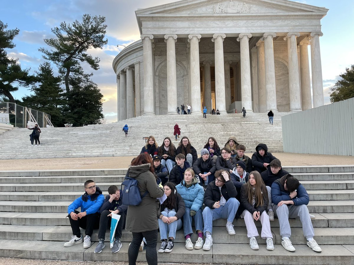 PockHistory's tweet photo. Our final stop on the walking tour: The Jefferson Memorial. Architect of the Declaration of Independence, diplomat, and 3rd President. Mrs Hughes discusses the difficulties of dealing with Jefferson’s legacy #howweremember https://t.co/1t9qLFHTpc