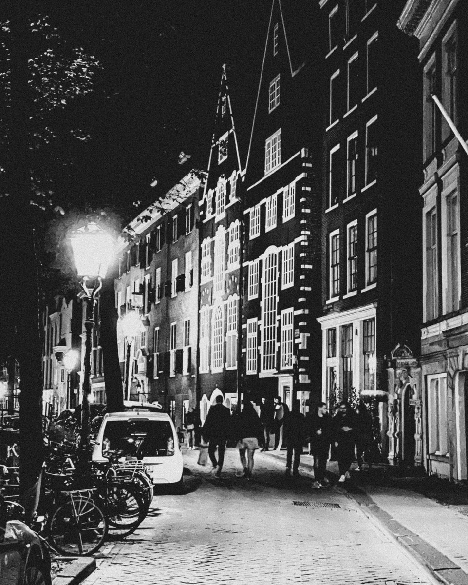 TheOmzProject's tweet photo. “You shouldn't come around here singing up at people like that…”

#holland #amsterdam #netherlands #nederland #iamsterdam #dutch #amsterdamlife #amsterdamcanals #visitamsterdam @street.grammers ​​​​​​​​​​​​​​​​
@street.classics https://t.co/479RsZ2Aw8