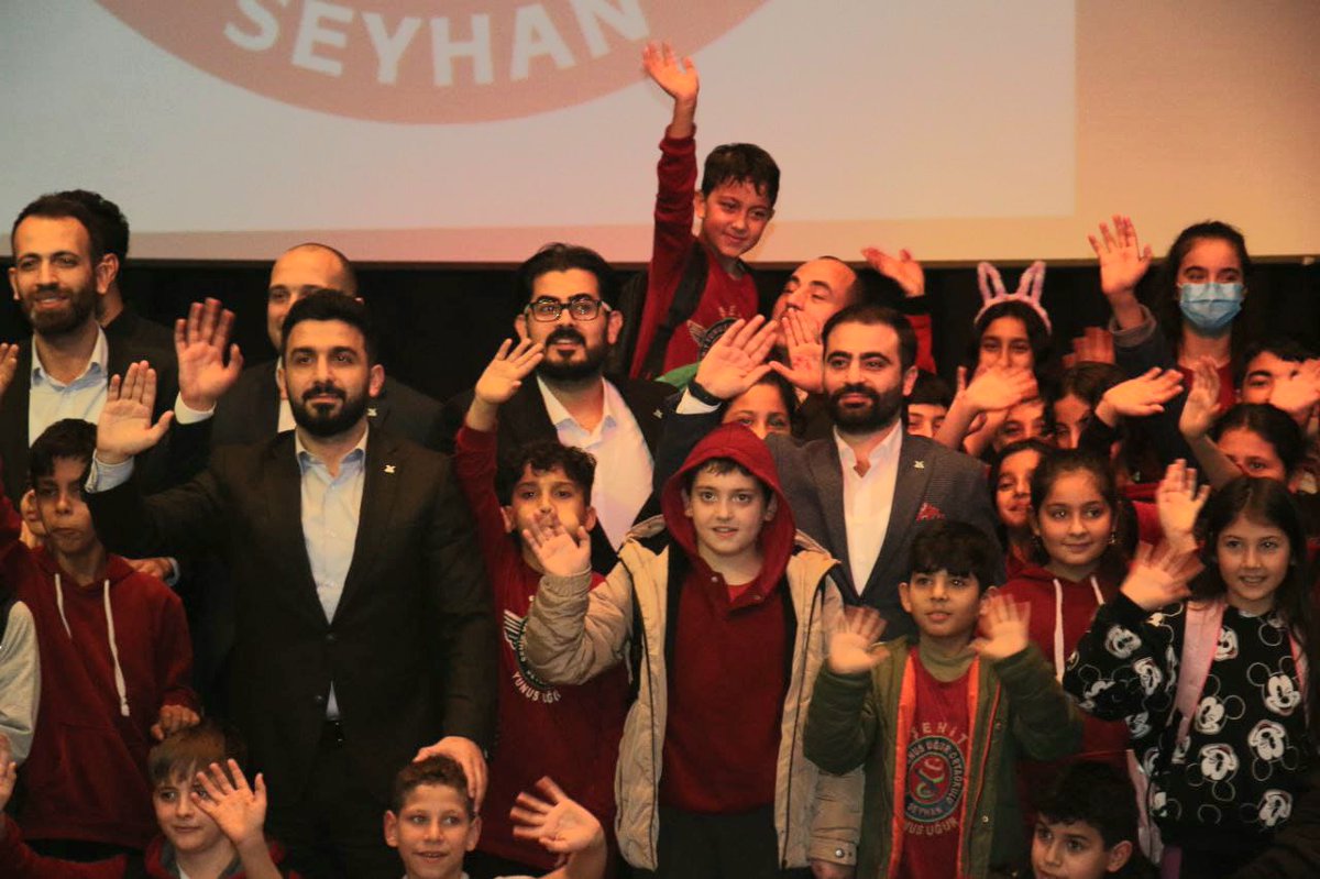 ibrahim_besinci's tweet photo. Ortaokullu arkadaşlarım çok şanslı çünkü “Kitap Kurdu” projemizle, okuma seferberliği her yerde! https://t.co/lbxaWDyaWG