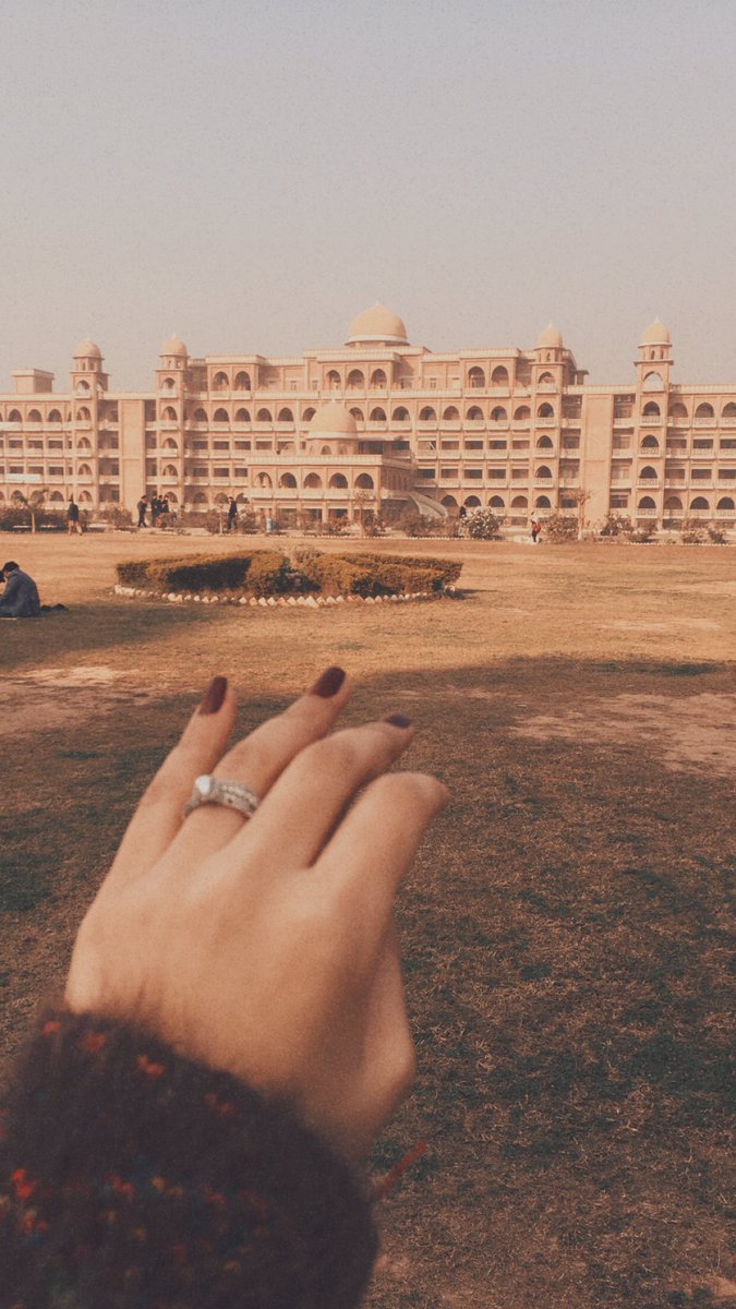 Aqsa Ijaz🥂 tweet media