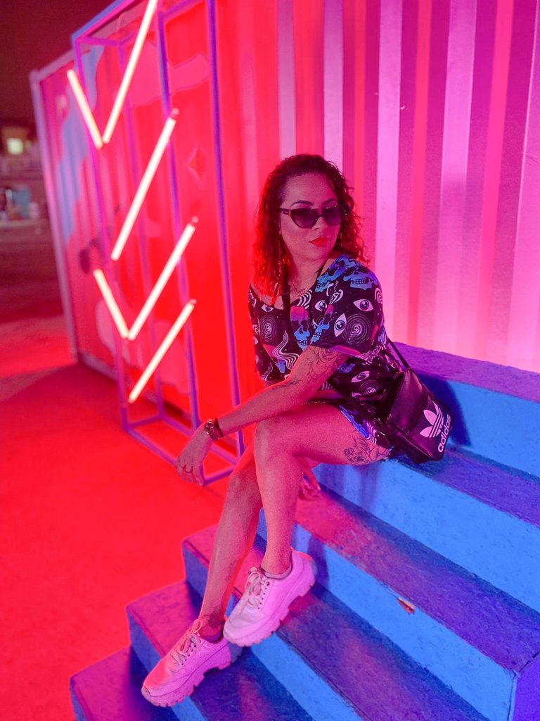 Dani_santiiago's tweet photo. Ahhh que noite foda. 
#lovesessions https://t.co/wmgYLNM3cs