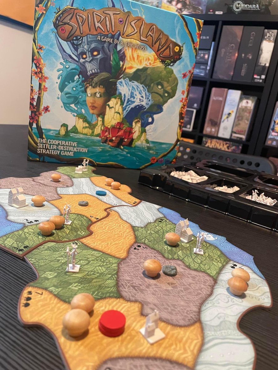 DebbraLee123's tweet photo. #SteamforgedChristmas Getting into the festive SPIRIT https://t.co/GEKt5w9Vmb