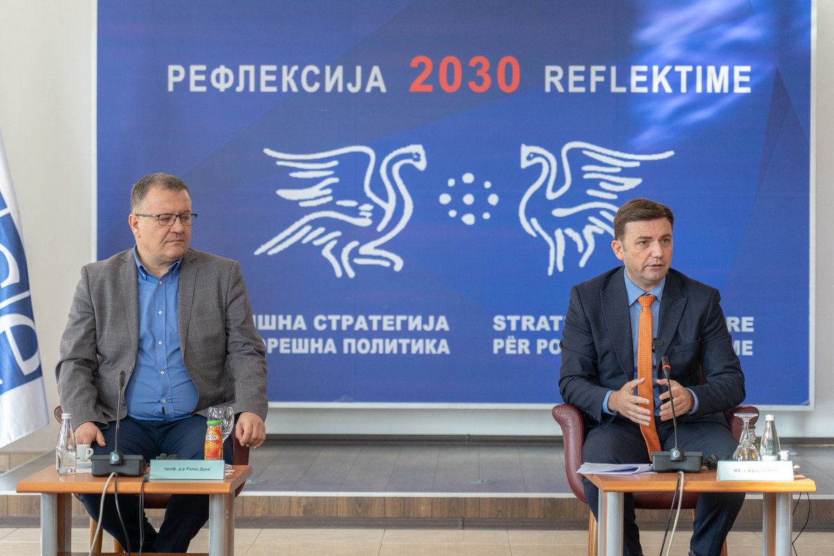 Bujar_O's tweet photo. π£οΈCurrent Int pol & security challenges, w/ focus on t/ situation in #Ukraine β‘οΈ #Reflection2030 β‘οΈ #FacultyofPhilosophy at @UKIMedumk.
π10 years FP strategy.
π It is important to specify possible threats in a timely manner & to find fast, quality and efficient solutions. https://t.co/K3xgKkn968