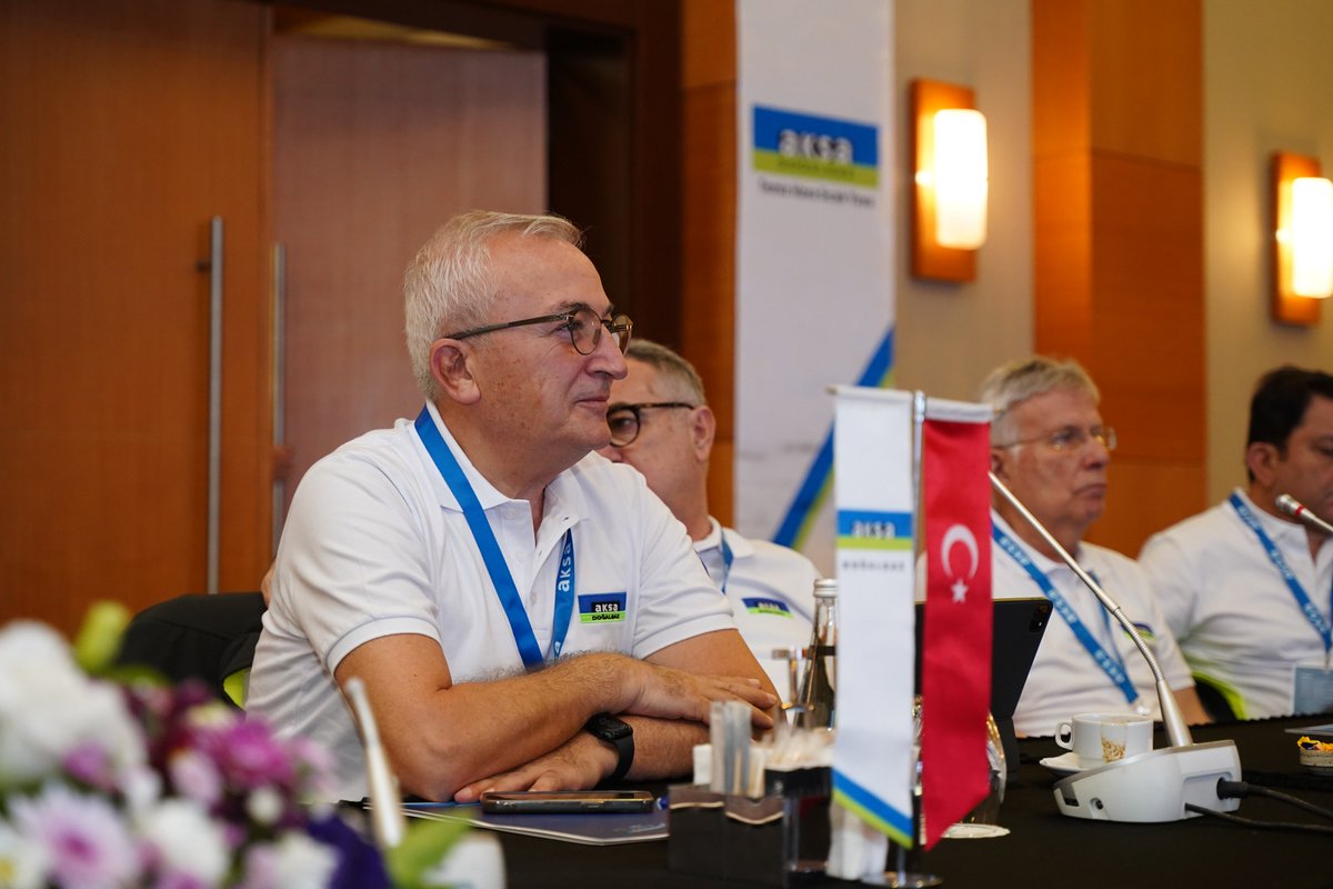 DOGALGAZAKSA's tweet photo. “Yeni Hedeflere” temalı 2022 Yılı Stratejik Değerlendirme Toplantımızda Aksa Doğalgaz’ın 20 yıllık başarı hikayesini ve gelecek vizyonunu, bu başarının en büyük paydaşı olan değerli Yöneticilerimizle değerlendirdik. https://t.co/boKYjdYQAS