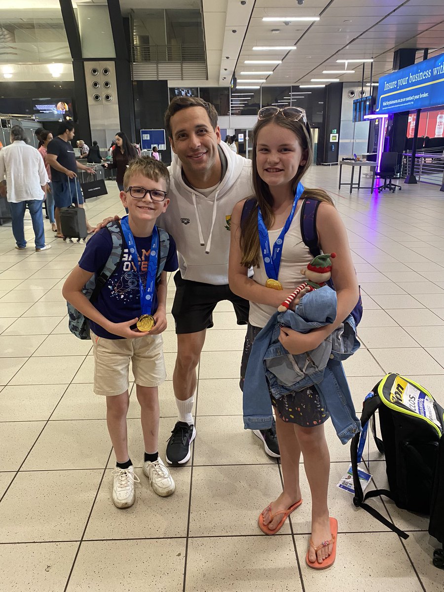 MurrayBOOTH's tweet image. Thank you @chadleclos for taking the time for a picture with my kids at the airport! What a legend!