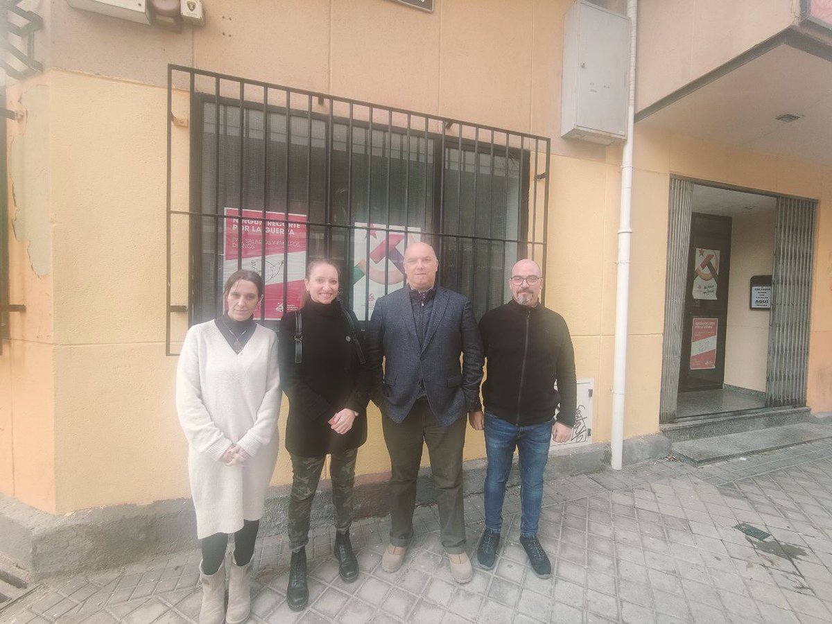RecAbogacia's tweet photo. Esta mañana, nuestros candidatos @AngelesChinarro y @SEGURANTO se han reunido con la portavoz de @IU_Madrid para explicar nuestro programa a las #eleccionesicam2022 https://t.co/2Utg16CDRl