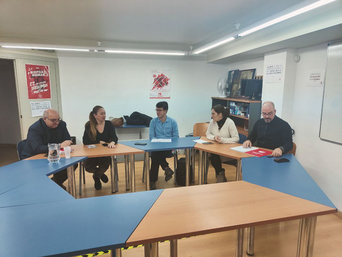 RecAbogacia's tweet photo. Esta mañana, nuestros candidatos @AngelesChinarro y @SEGURANTO se han reunido con la portavoz de @IU_Madrid para explicar nuestro programa a las #eleccionesicam2022 https://t.co/2Utg16CDRl