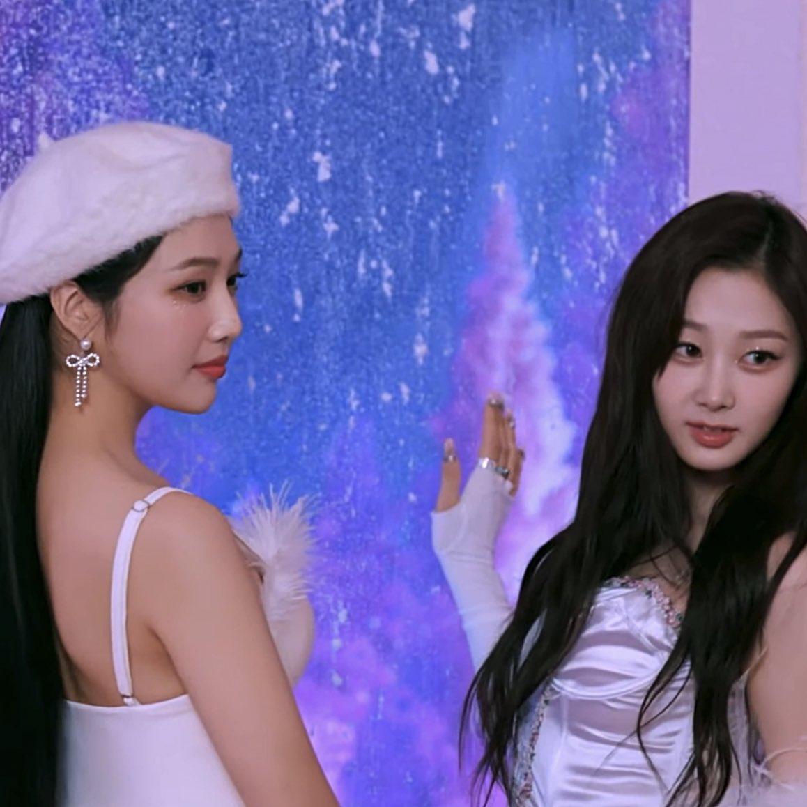 joy pics on Twitter: "joy with aespa in beautiful christmas"