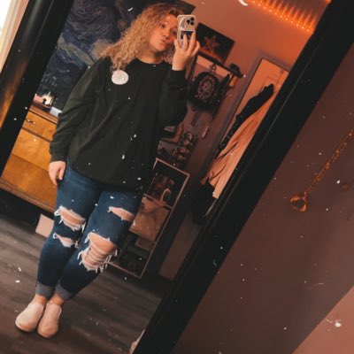 Kayla 💋 tweet media