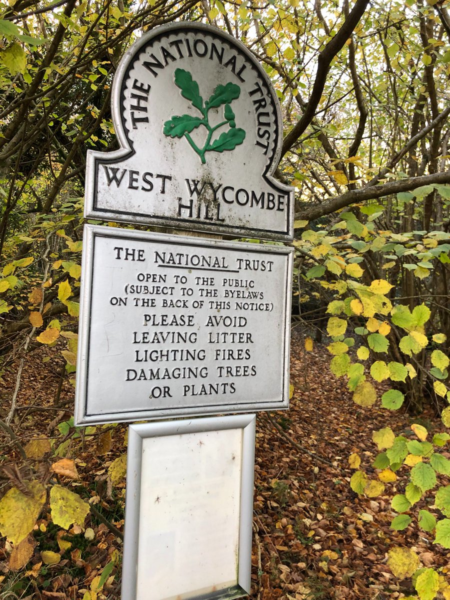 Top trips of 2022: Piddington and West Wycombe. 8 km starting from The Dashwood Roadhouse.

richardgower.com/blog/piddingto…

#getoutside #trek #chilterns @VisitChilterns <a href="/ChilternSociety/">Chiltern Society</a> <a href="/ChilternsNT/">Chiltern Countryside</a>