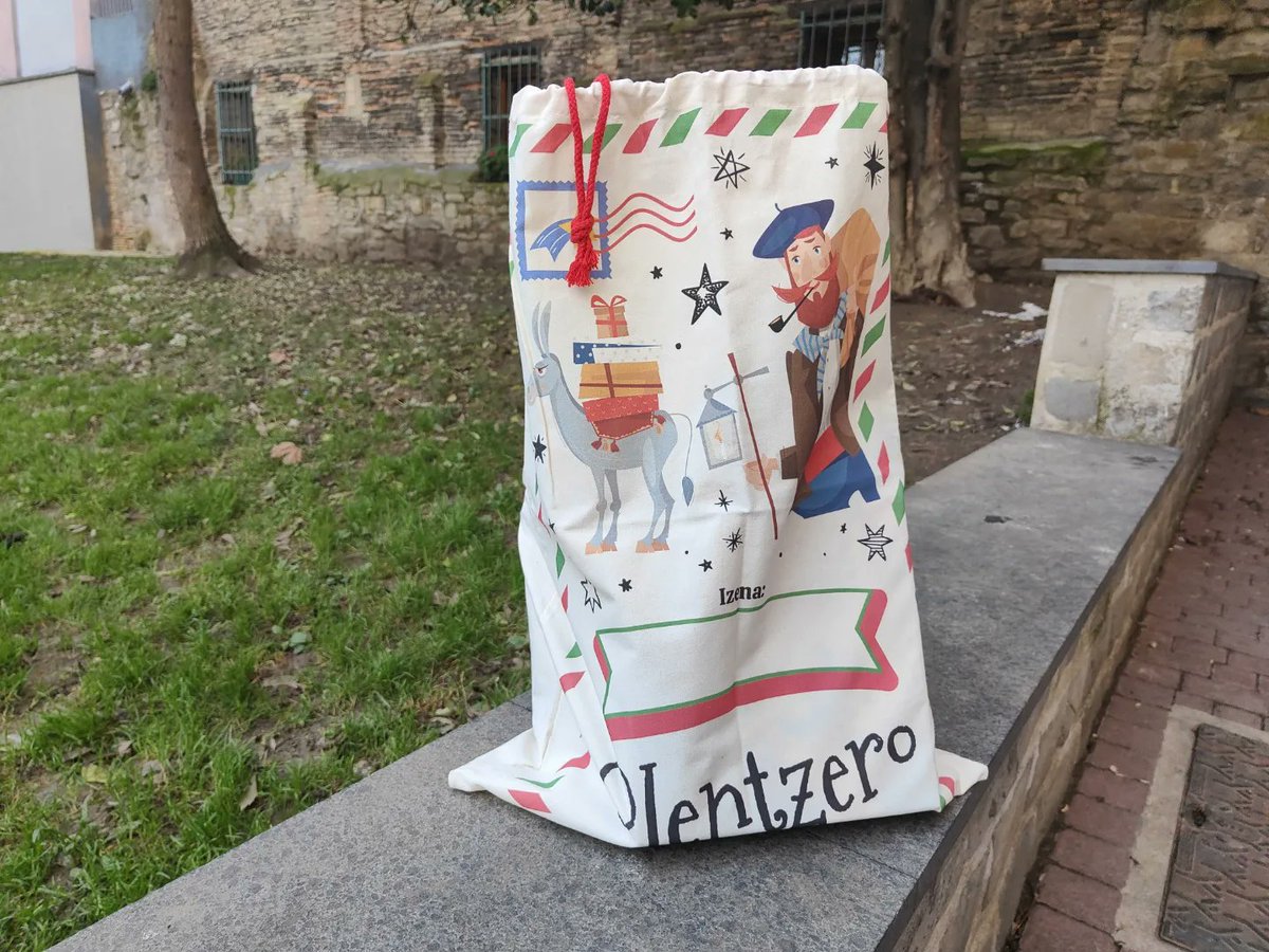 AuzoNews's tweet photo. SORTEO/ZOZKETA
𝗘𝗟 𝗦𝗔𝗖𝗢 𝗗𝗘 𝗢𝗟𝗘𝗡𝗧𝗭𝗘𝗥𝗢-𝗿𝗲𝗻 
𝗭𝗔𝗞𝗨𝗔
Este año no vamos a dar un saco... SINO DOS!!😱
DOS GANADORES!!🤩🥳
Libros, Discos, Juegos, Puzzles etc... Todo el material es educativo.
Cada saco está valorado en más de 150€ 🤑
Quieres Ganar Uno? 👇👇👇 https://t.co/CuezEAb6cZ