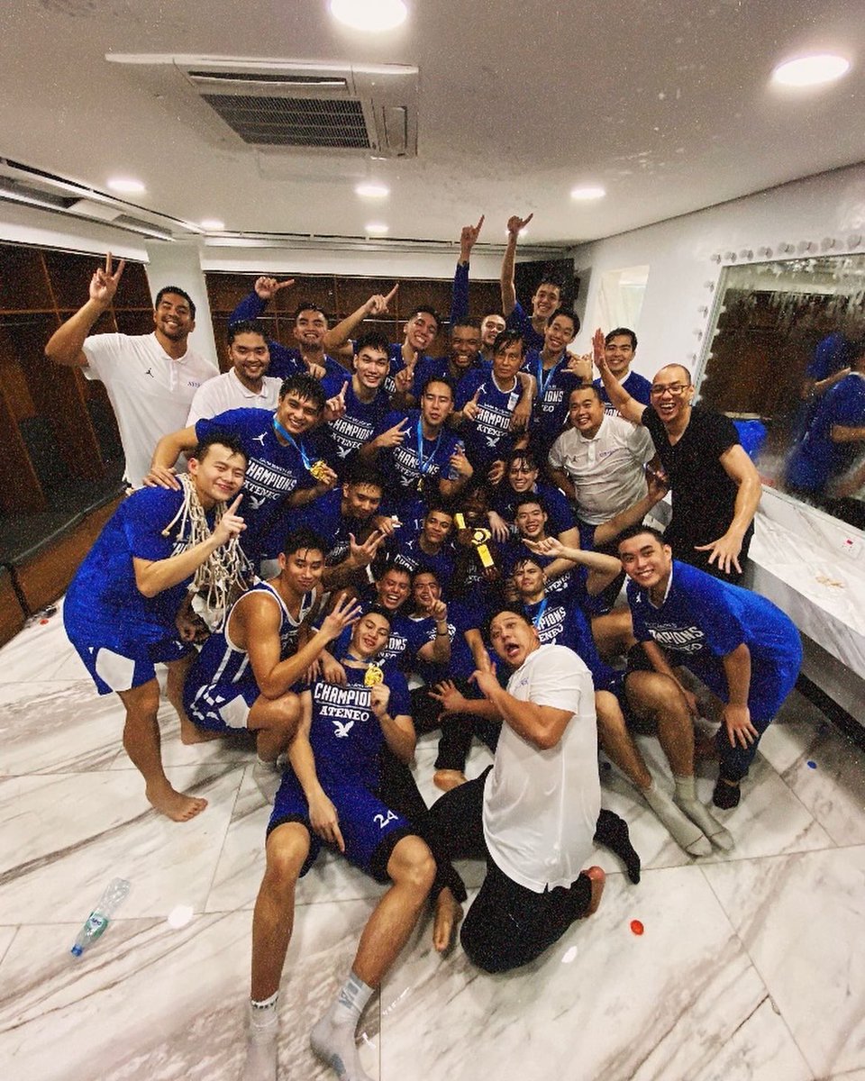 puso_pilipinas's tweet photo. Feeling on top of the world! 🌎🏆

📲/🖥️ LIVE: https://t.co/TeNuI9BCWg
#PusoPilipinas #UAAPSeason85 https://t.co/jOnkfy2E6V