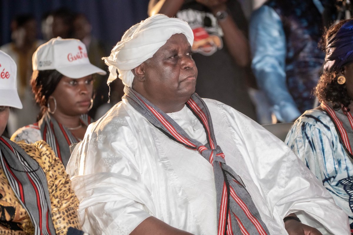 #MCIPME🇬🇳
La cérémonie d'ouverture officielle connaît la présence des membres du gouvernement, des délégations de plusieurs pays dont les pays invités (Mali et Maroc) et des acteurs du domaine industriel et des PME.
Durant 3 jours,des expositions, panels et signatures sont prévus