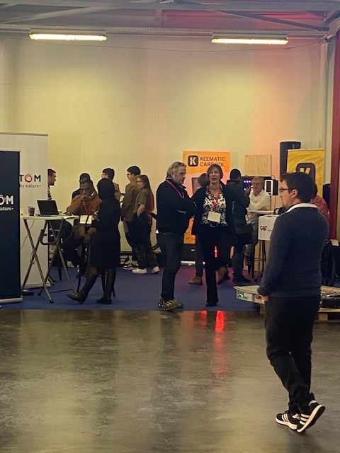 ADOCC_Pyrenees's tweet photo. #Innovation #Transitionécologique #HautesPyrénées
Retour en images sur le 1° forum #InnovAdour organisé par la @LaFTPA,#CCHB @ADOCC_ et de nombreux #partenaires
➡️plusieurs centaines de participants
➡️80 exposants dont AD'OCC et les entreprises du #territoire https://t.co/bUnhK3Utky