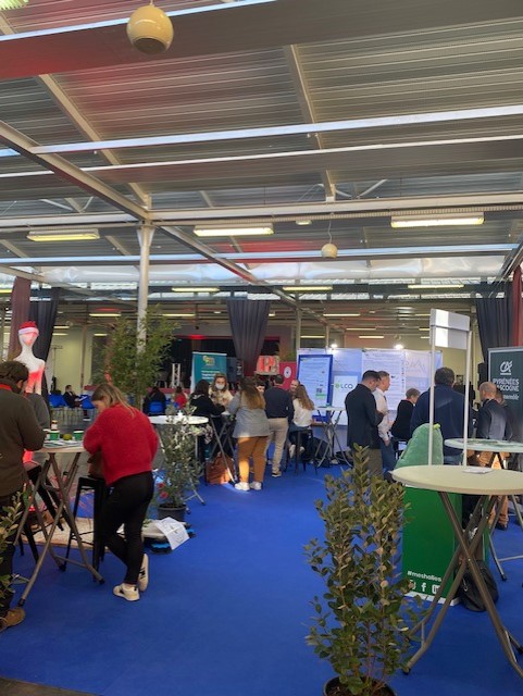 ADOCC_Pyrenees's tweet photo. #Innovation #Transitionécologique #HautesPyrénées
Retour en images sur le 1° forum #InnovAdour organisé par la @LaFTPA,#CCHB @ADOCC_ et de nombreux #partenaires
➡️plusieurs centaines de participants
➡️80 exposants dont AD'OCC et les entreprises du #territoire https://t.co/bUnhK3Utky