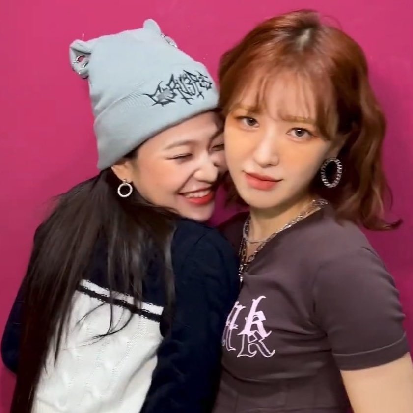 wenshyun's tweet photo. wenri this era 🥹 https://t.co/vX9V0Bp1VH