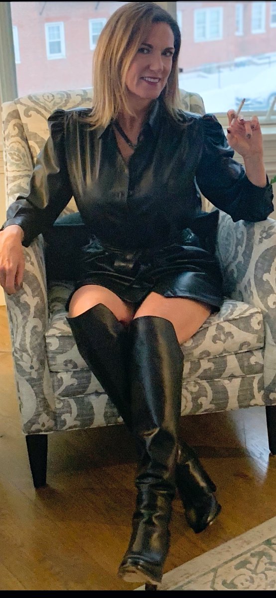 Milfs In Leather 7️⃣k On Twitter From Dm 