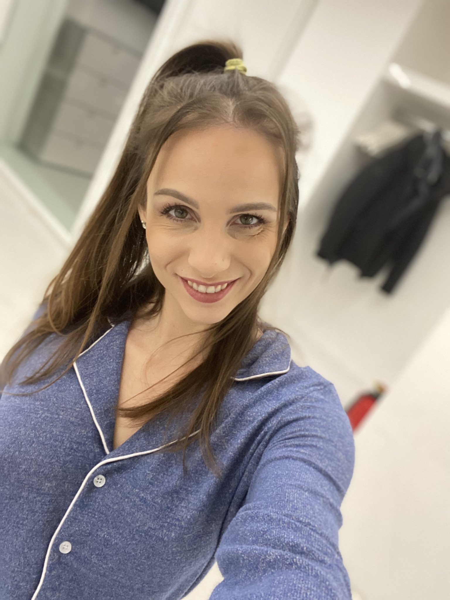 TW Pornstars MaryWet. Twitter. Wer mir eine Freude zu Weihnachten