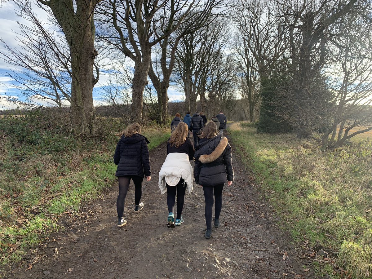 MrsDickson3's tweet photo. Out for a festive walk with my S4 core PE class today. What a difference a week makes: -5 degrees last week to 13 degrees this week. https://t.co/X6uqEbsf42