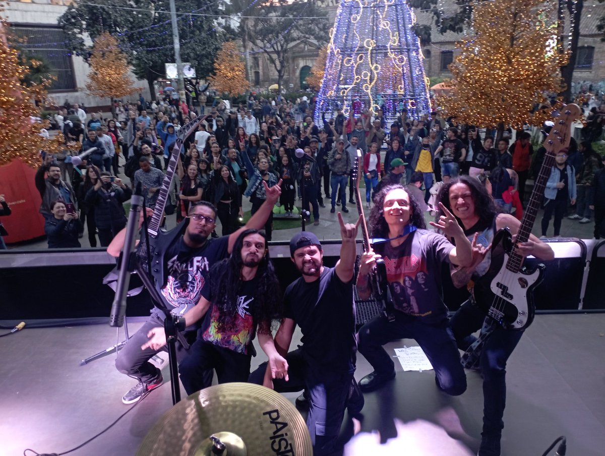 WarTestamentOF's tweet photo. Muchas gracias Bogotá por permitirnos tocar en este emblemático espacio de la ciudad!!! 🤘🏼

#Bogotá #thrashmetal #headbangers #metalheads #metalcolombiano #wartestament https://t.co/VHS9LZ7UVv
