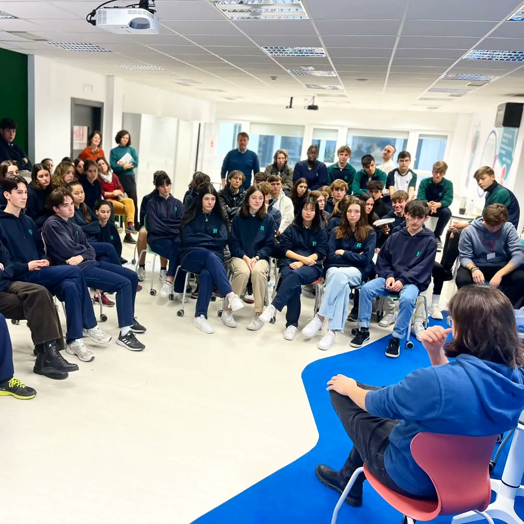 HUMANITAS TRESCANTOS tweet media