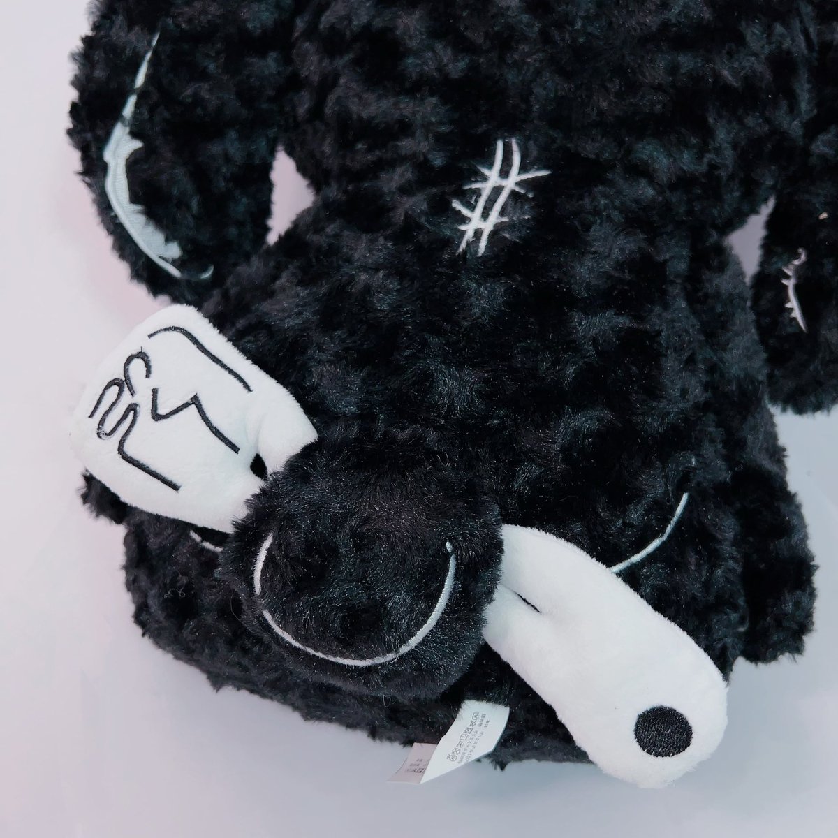 NieR_tokyo's tweet photo. 🎁本日〆切プレゼント企画🎁

BIG SIZE黒NIERちゃんぬいぐるみ

🎁3名様にプレゼント🎁

◼応募方法
フォロー(@NieR_tokyo) &amp; RT
◼締切〆  本日24時

※鍵垢の方も対象内です。

是非ご参加ください🙇‍♂️🙇‍♀️ https://t.co/KJ1bvNu3oy