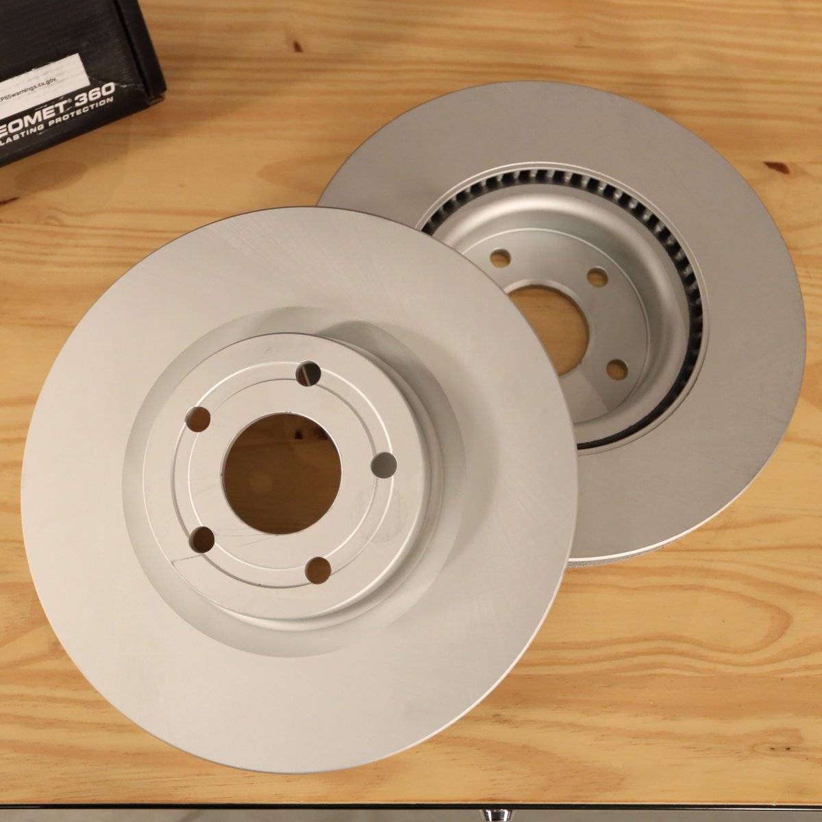 TruckUtv's tweet photo. Did you catch the new episode when the guys upgrade the Ford Maverick with Z36 Truck and Tow brake pads and evolution coated rotors from @PowerStopBrakes? 

#truckutv #motortrendtv #powerstop #brakes #brakepads https://t.co/3ITJoS9Z2A