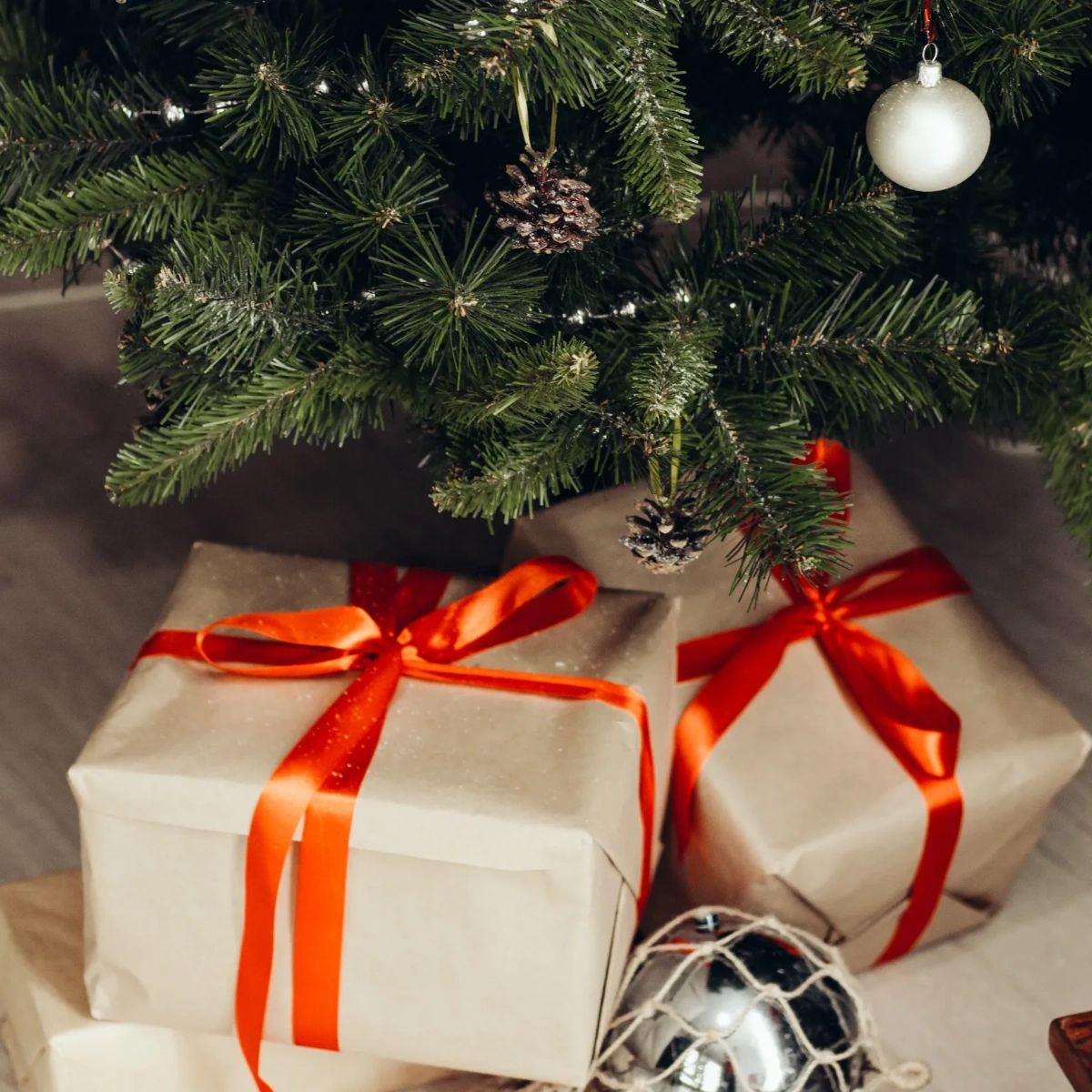 MDHypnoCenter's tweet photo. If you’re still putting your holiday #wishlist together, consider adding a #hypnotherapy session! From reducing stress to building confidence, my sessions are a gift that will keep giving.

Sessions in person at my Delray Beach, Florida location, or globally via Zoom. https://t.co/ndbSJquWaA