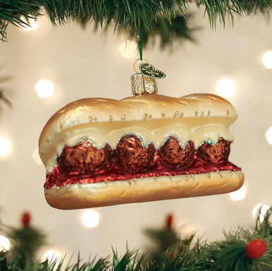 captainsub's tweet photo. Favourite ornaments on our tree
Ornaments from @OldWrldChrstmas https://t.co/Trkbc9KN0t