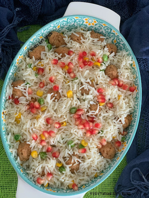 Somasray's tweet photo. #easycook #lessoil #friedrice VEGETARIAN RICE BOWL https://t.co/xAIplPhqM7 https://t.co/mN41A2kROp