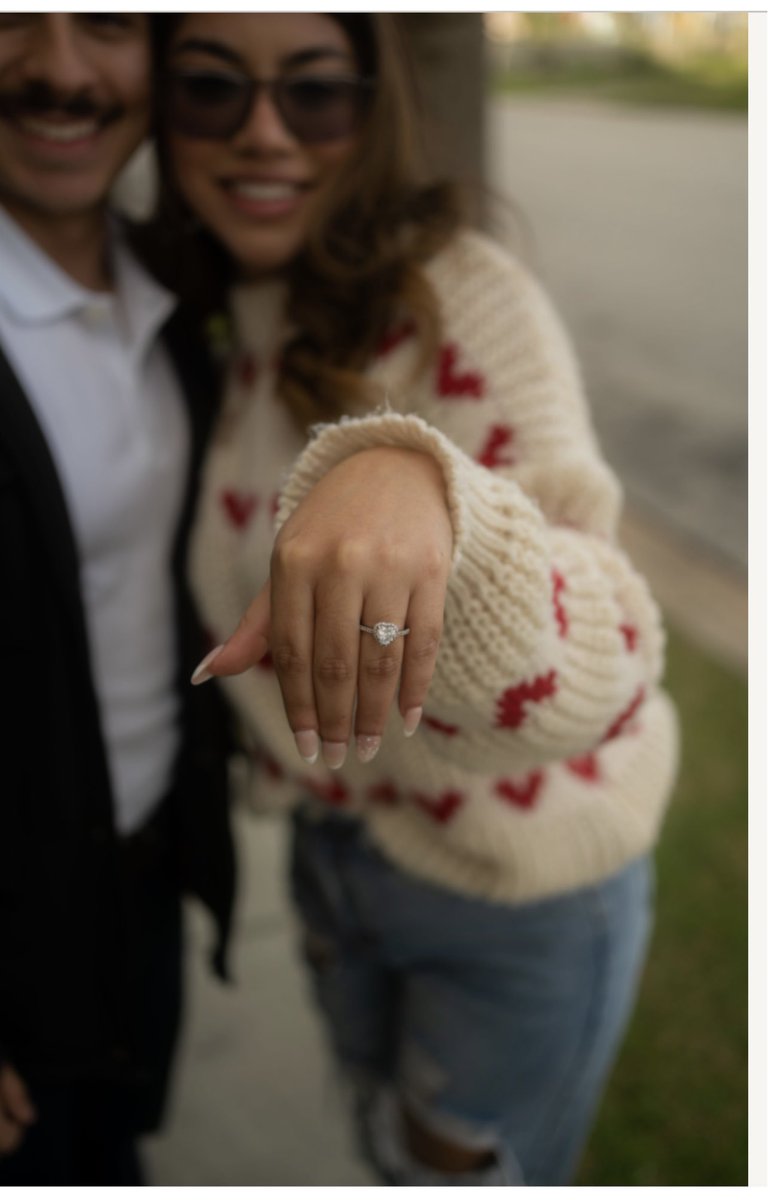 Megan04500937's tweet photo. Said yea to my bestfriend on Saturday! Still can’t believe it! 🥰🥰💍💍 i love you 3000 baby ♥️♥️♥️ https://t.co/pAVREMTEqr
