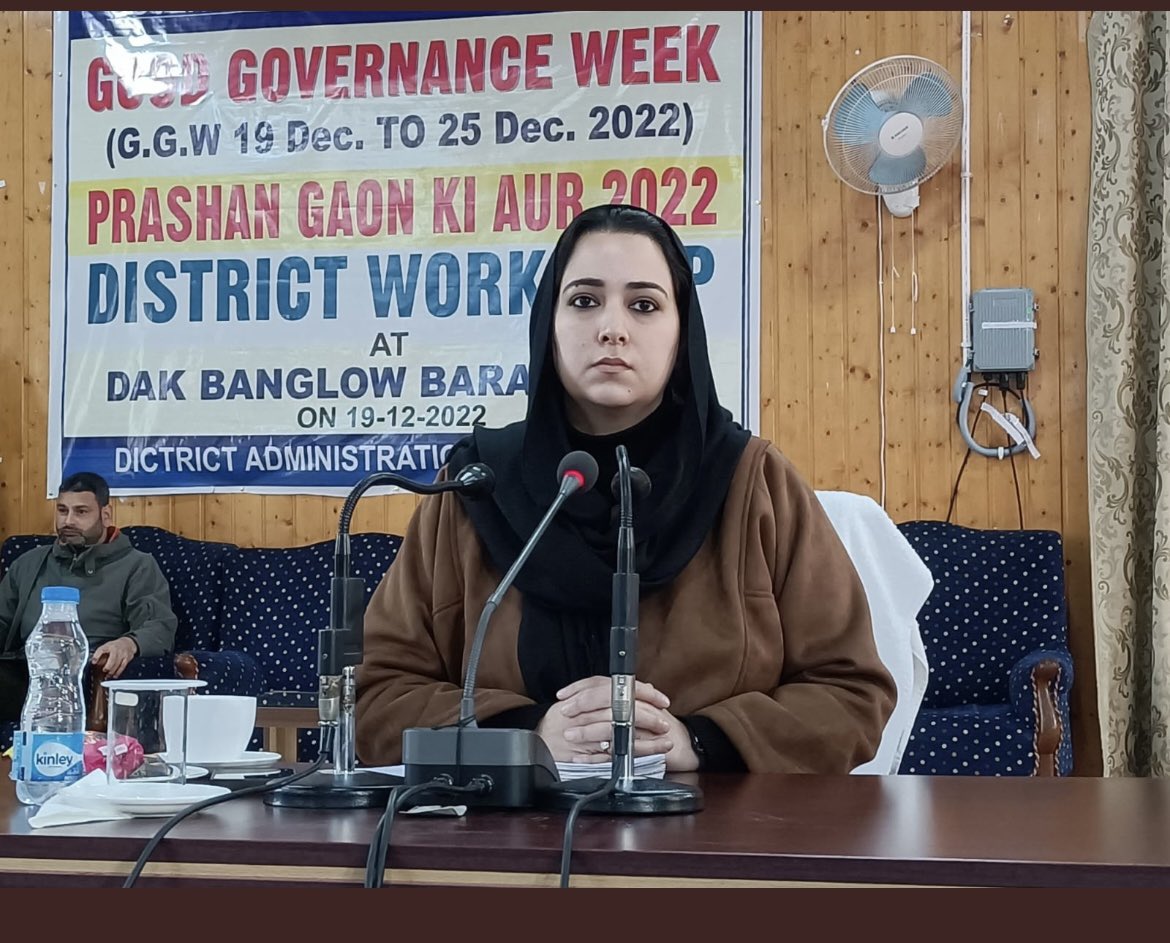 ABPMJAY_BLA's tweet photo. Some glimpses of Golden card distribution among beneficiaries by @DCBaramulla @DrSyedSehrish on inauguration of #GoodGovernanceWeek2022 
@OfficeOfLGJandK 
@iasbhupinder 
@tak_ataulmunim 
@SudanAyushi 
@AyushmanNHA 
@sha_jnk 
@DHSKashmir 
@cmobaramulla https://t.co/z7QGxcEjI6