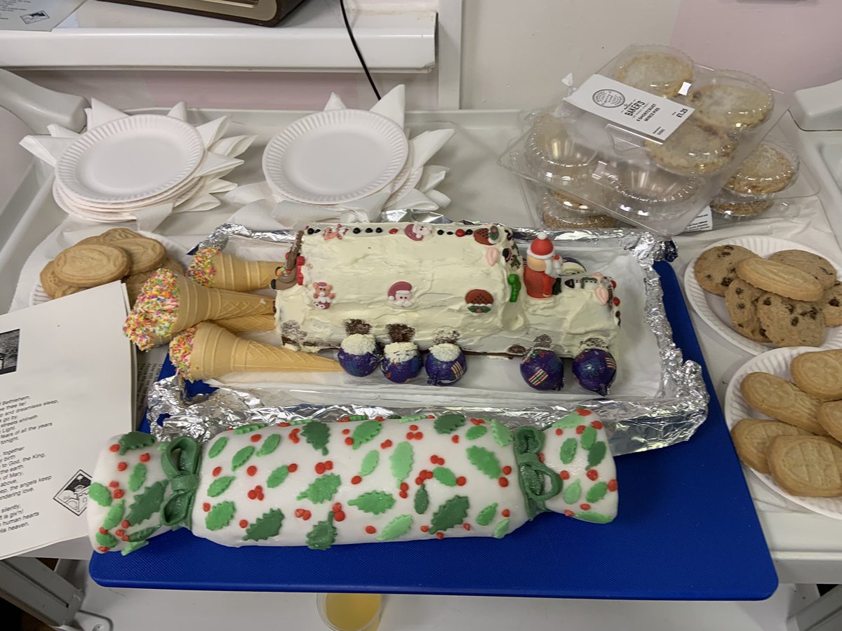 GinaWils2106's tweet photo. Beech Ward have had their annual Christmas Carol Service today conducted by Rev Giselle. Mince pies, cake and hot chocolate was enjoyed by all. Thank you to all who helped make this a special afternoon #PennineCareNHS
#nicbee13 https://t.co/QfUY9dIRD4