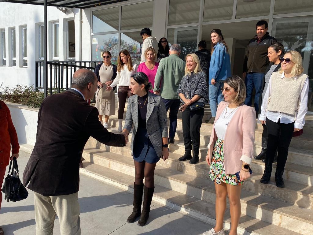 Müdürümüz Sn. Bülent ALDAL, Şube Müdürümüz Günay ÇINAR ile birlikte okul ziyaretleri kapsamında Umurca İlkokulu'nu ziyaret ettiler.
@bilgehanbayar38
<a href="/tcmeb/">Millî Eğitim Bakanlığı</a> <a href="/mugla_mem/">Muğla İl Millî Eğitim Müdürlüğü</a> <a href="/emrecay55/">Emre ÇAY</a> <a href="/AldalBulent/">Bülent Aldal</a> <a href="/GunayCinar/">Günay ÇINAR</a> <a href="/UmurcaB/">Umurca Ömer Akın İlkokulu</a>