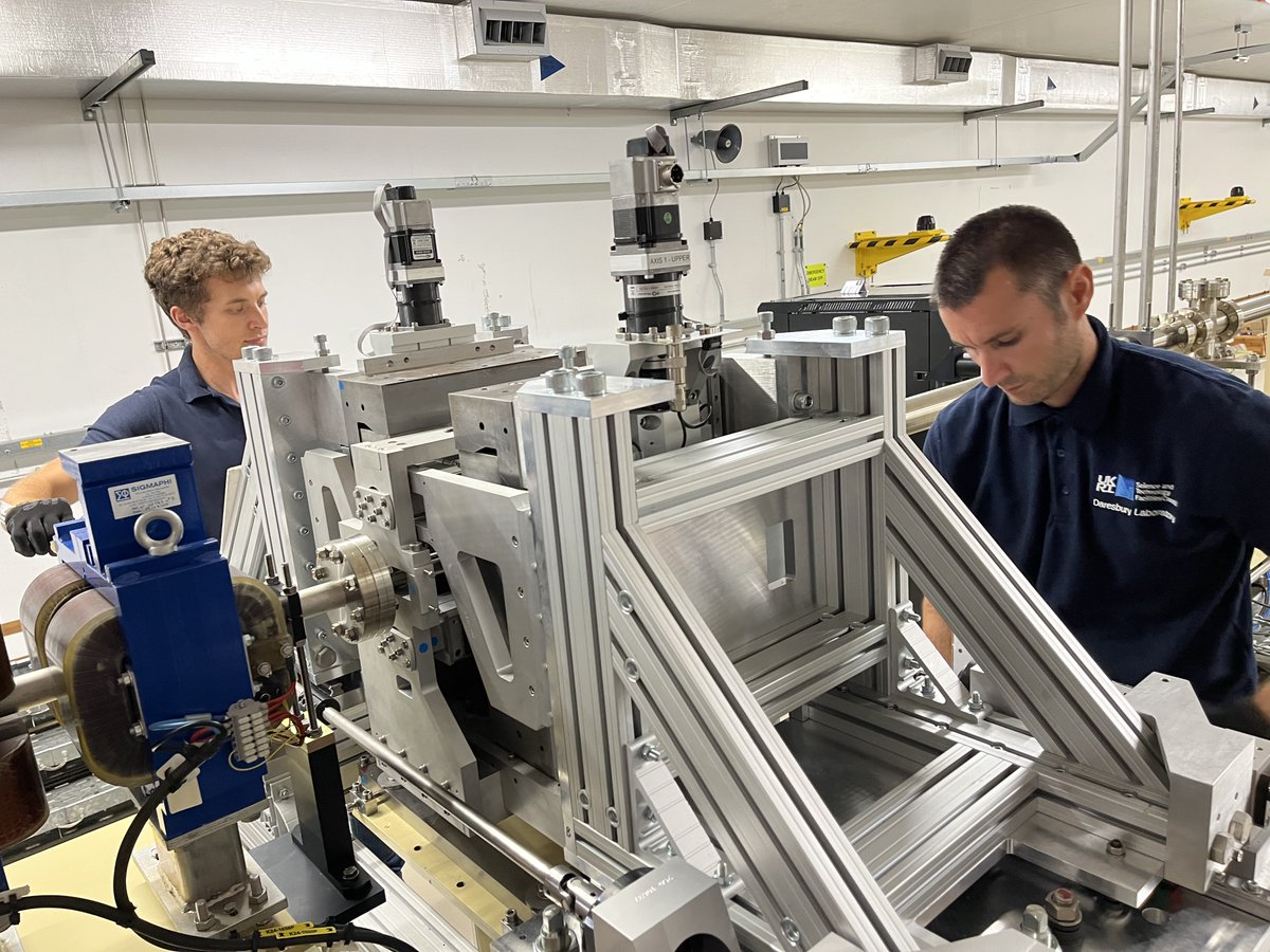 QUASAR_6roup's tweet photo. The winter issue of #AcceleratingNews is out!
It brings you the latest developments in advanced manufacturing techniques and new accelerators facilities, outreach opportunities and reports on the events of the European particle accelerator community.
https://t.co/LCd2BSmG5u https://t.co/pMCeKxxvDw