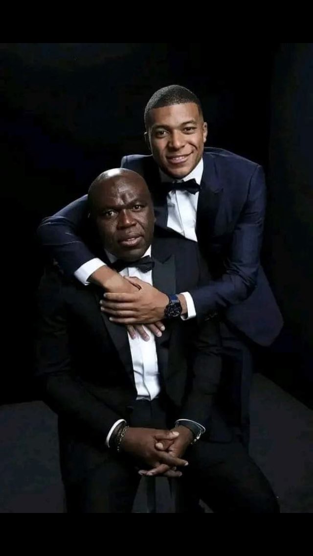 callmegodsplan tweet media