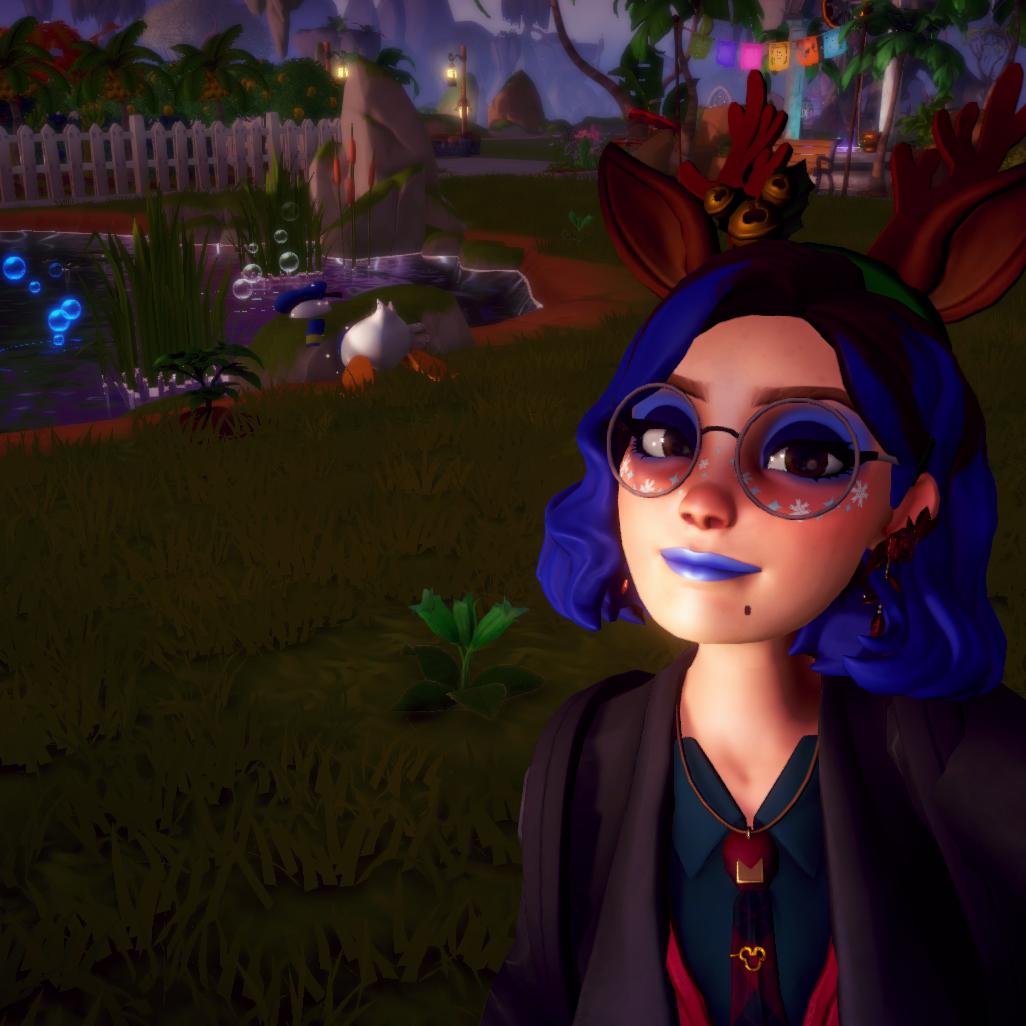 cmplaywithchat's tweet photo. What he is doing? Praying for water? :D #funny #DisneyDreamlightValley #disney #DDLV #DDLVUglySweater #smallstreamer #SmallStreamersConnect #twitchstreamer #support #streamergirl #allstreamers #SupportSmallStreams https://t.co/uSsqLc9H35