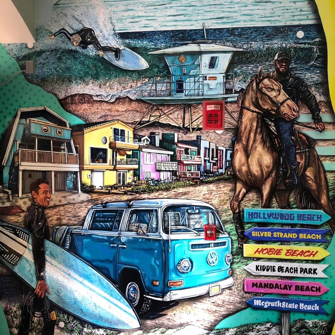 GoldCoastBus's tweet photo. Recently #VisitOxnardCA along with mural artist #maxfieldbala created a mural installation at the Oxnard Transit Center. It's even prettier in person, so be sure to check it out! https://t.co/4RUAkl0KFn