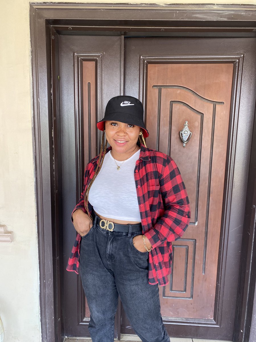 utiva_io's tweet photo. Happy New Week! 🎉🎉
.
It's finally Christmas week and a lot of people are already in holiday mood. What is your mood for this week?

Option 1. Present &amp; Working
Option 2. Present &amp; Not working
Option 3. Absent
.
RT 👇🏾😄
.
#techblogger #blackwomenintech #dev_girls #techishiring https://t.co/vkkBxfTf3S