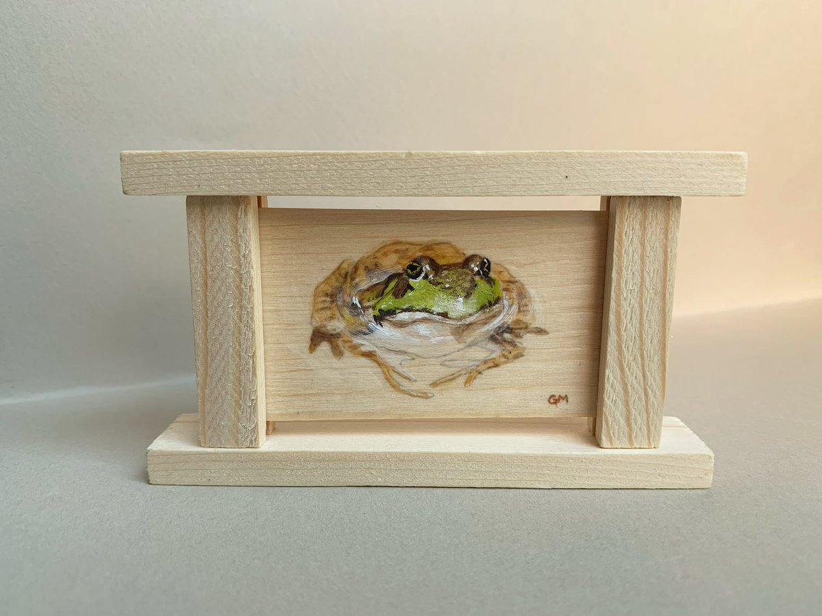 GavinMurtha's tweet photo. another uni tray painting, this time of a bullfrog :) https://t.co/2lpnVC3Xcw