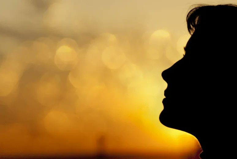 Here’s a meditation to “let go” of the coming and goings that normally occupy our full attention and drop into the open, spacious awareness that allows us to hold all of those comings and goings in a much vaster perspective, 
buff.ly/3A48XBc