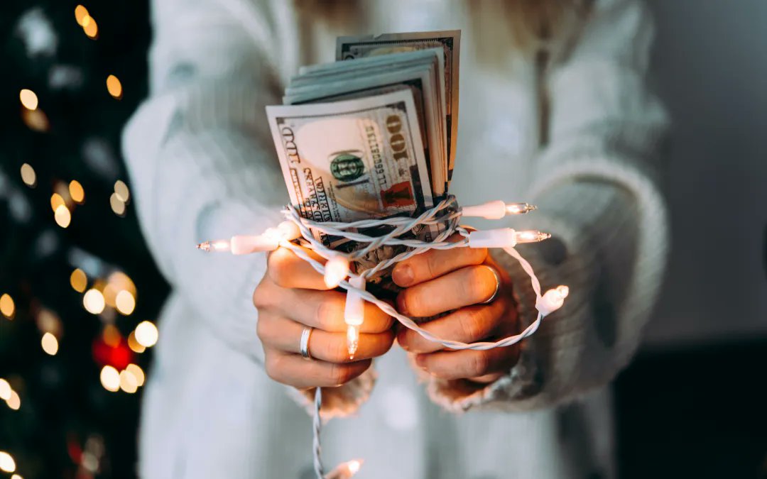 WealthWaveCC1's tweet photo. After-the-Holiday Money Tips--#Stocks #Money #Finances #FinancialAdvice #FinancialProfessional #MoneyMatters #WealthWaveCC
https://t.co/v5cbOAj4E3 https://t.co/p2Pv0pVR6F