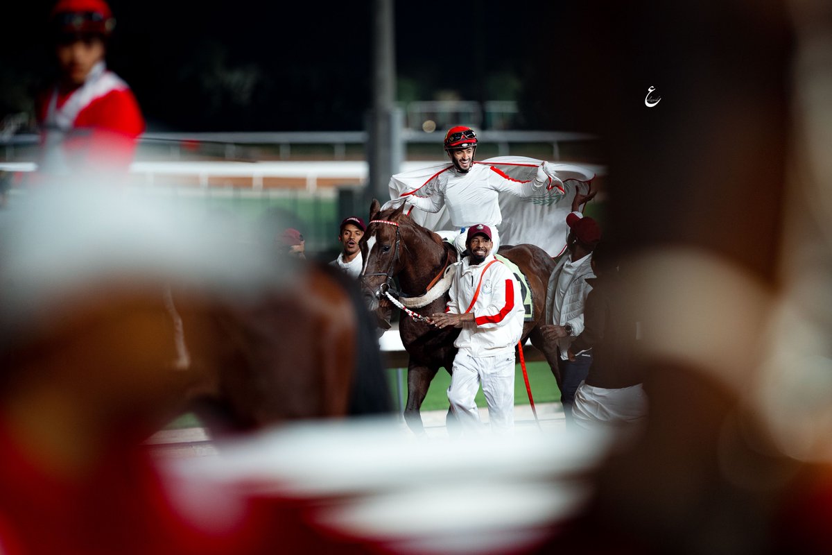 alialzenidi's tweet photo. متباين 

بطل شوط تحدي نادي سباقات الخيل

مع الفارس / ريان الطويرش

#نادي_سباقات_الخيل
#موسم_سباقات_الرياض https://t.co/1Dq6Aqd5nL