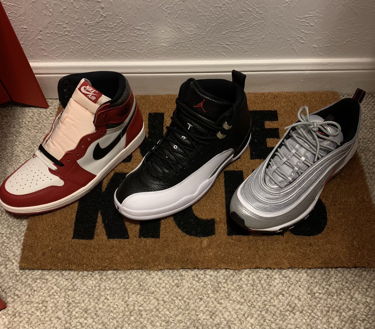 KcCashMusic's tweet photo. @iAmTMCII My list won’t be as popular, but I prefer classics over collabs.  
AJ1 L&amp;F
AJ12 Playoffs
AM97 Silver Bullet https://t.co/Ek4ybFinD0