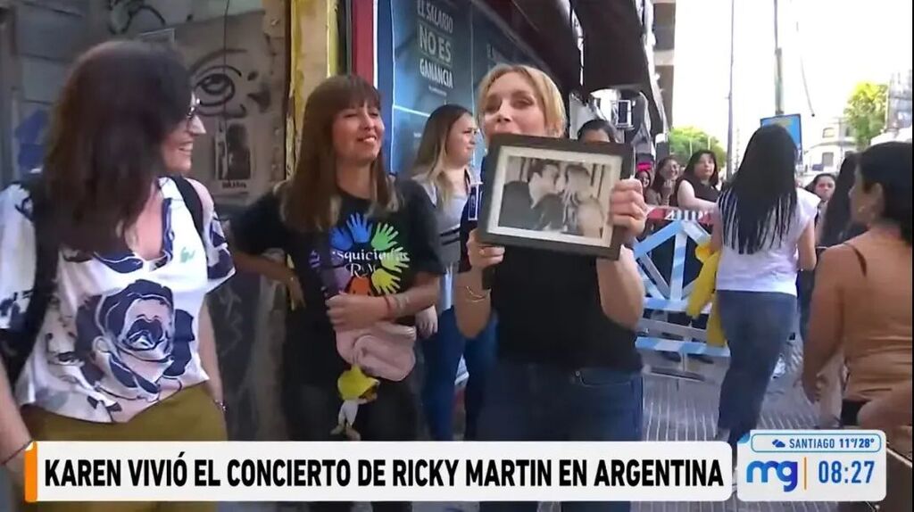 DesquiciadasRM's tweet photo. Seguimos recibiendo más recuerdos de @ricky_martin  en Argentina. Desquis en todos lados 🎉🎉❤️🇦🇷 

¿Seguimos?

.
.
.
#desquis #RickyMartinclub #Rickymartin #Sexysouls #Rickymartinfans #desquiciadasrm #FandomRickyMartin https://t.co/6xodWx750d