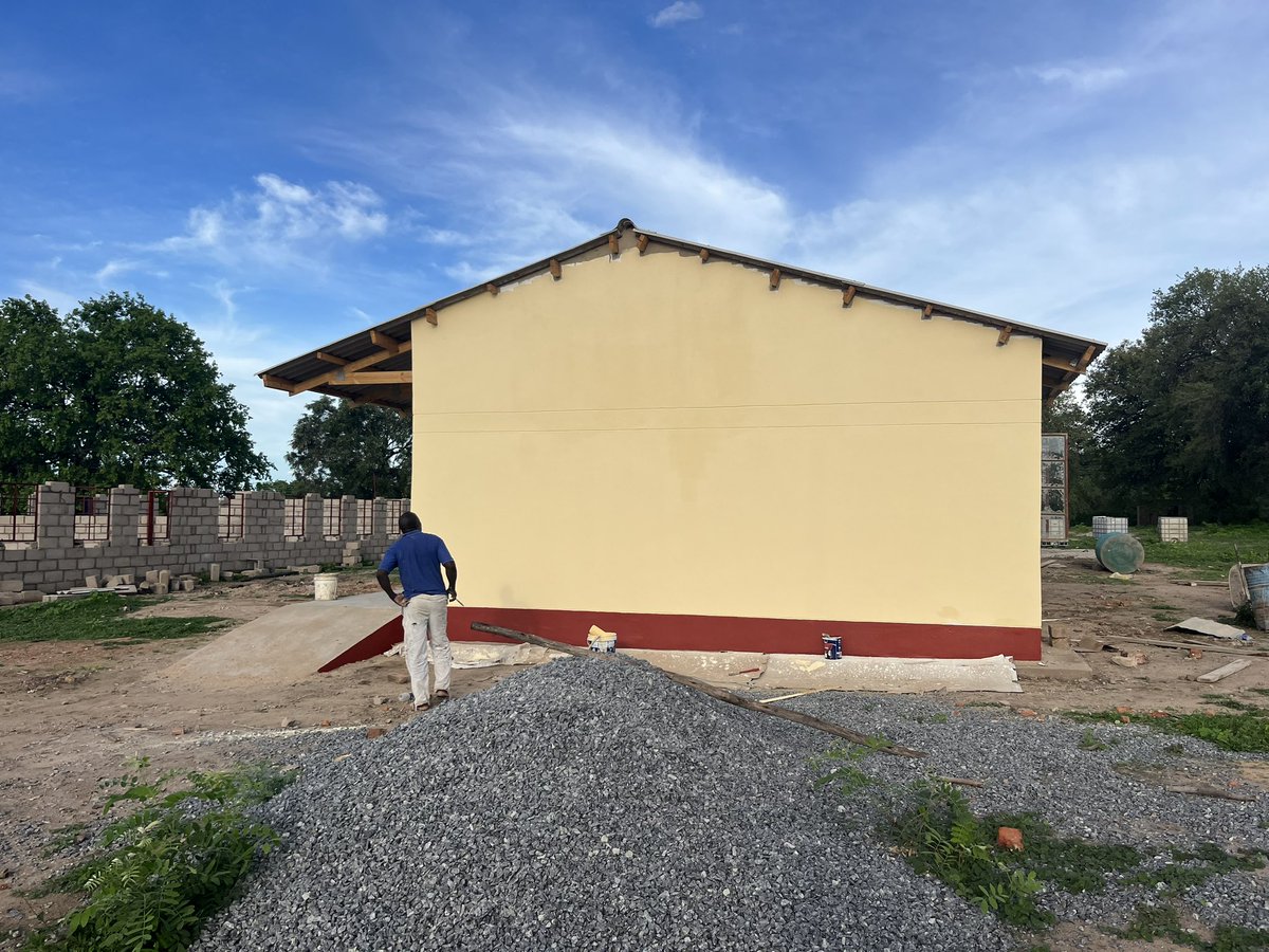 Rakutopera. Tobva tavaisira newhiteboard. Zvekuti ticha anouchira choko achihotsira hatichadi😂