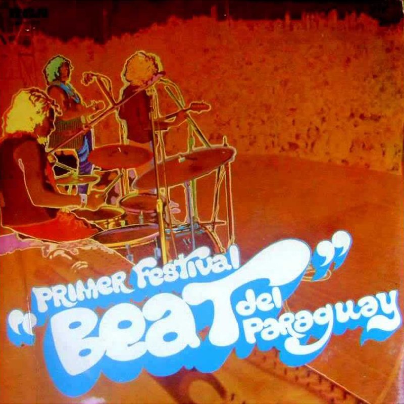 Donde hoy es una plaza (15 de Agosto y Avenida Costanera), alguna vez fue el estadio Comuneros. En mayo de 1970, este espacio fue sede de un concurso de bandas organizado por el periodista y locutor <a href="/ArturoMRubin/">Arturo Máximo Rubin</a> y el baterista de Les Escarbots, Checa Díaz de Vivar.