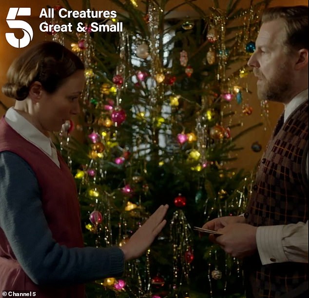 Christmas spirit is in full at Skeldale House 🎄

#AllCreaturesGreatandSmall returns with a special episode, as everyone hopes to make the war-time Christmas special. Catch it on <a href="/channel5_tv/">Channel 5</a> at 9pm. 

⭐️ <a href="/AnnaMadeley/">Anna Madeley</a>
🎥 Producer: #RichardBurrell
📷 DOP: #MarkWaters