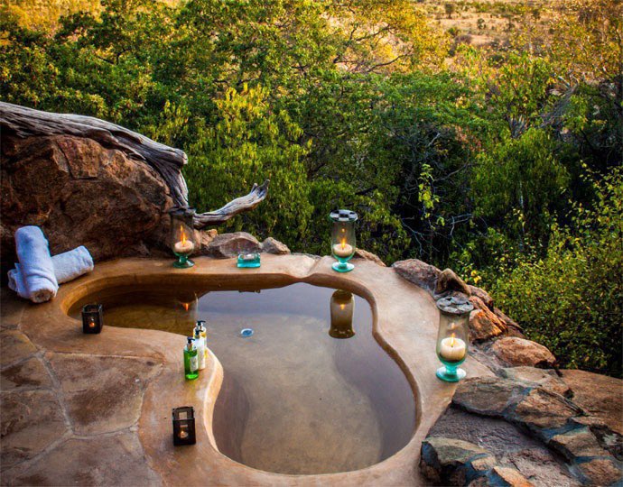 letsDiscoverke's tweet photo. This is Meru, if you planning a romantic getaway Elsa’s Kopje is a place to be. 

📸- Elewana Collection. https://t.co/0ocDiIAKQI